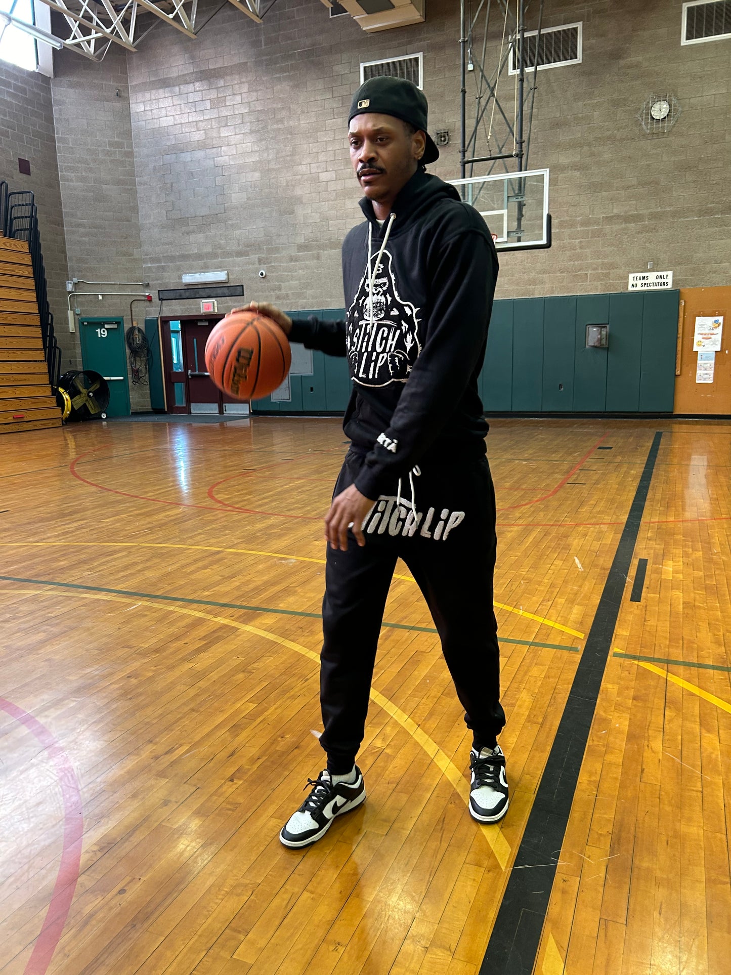 Black Stitch Lip Sweat Suit